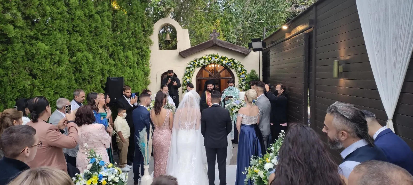 Wedding at the Saint George chapel on the estate