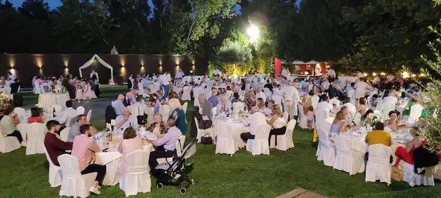 Evening wedding reception in the garden