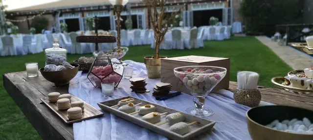 Dessert table in the garden