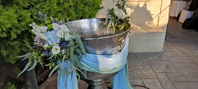 Flower arrangement for a baptism